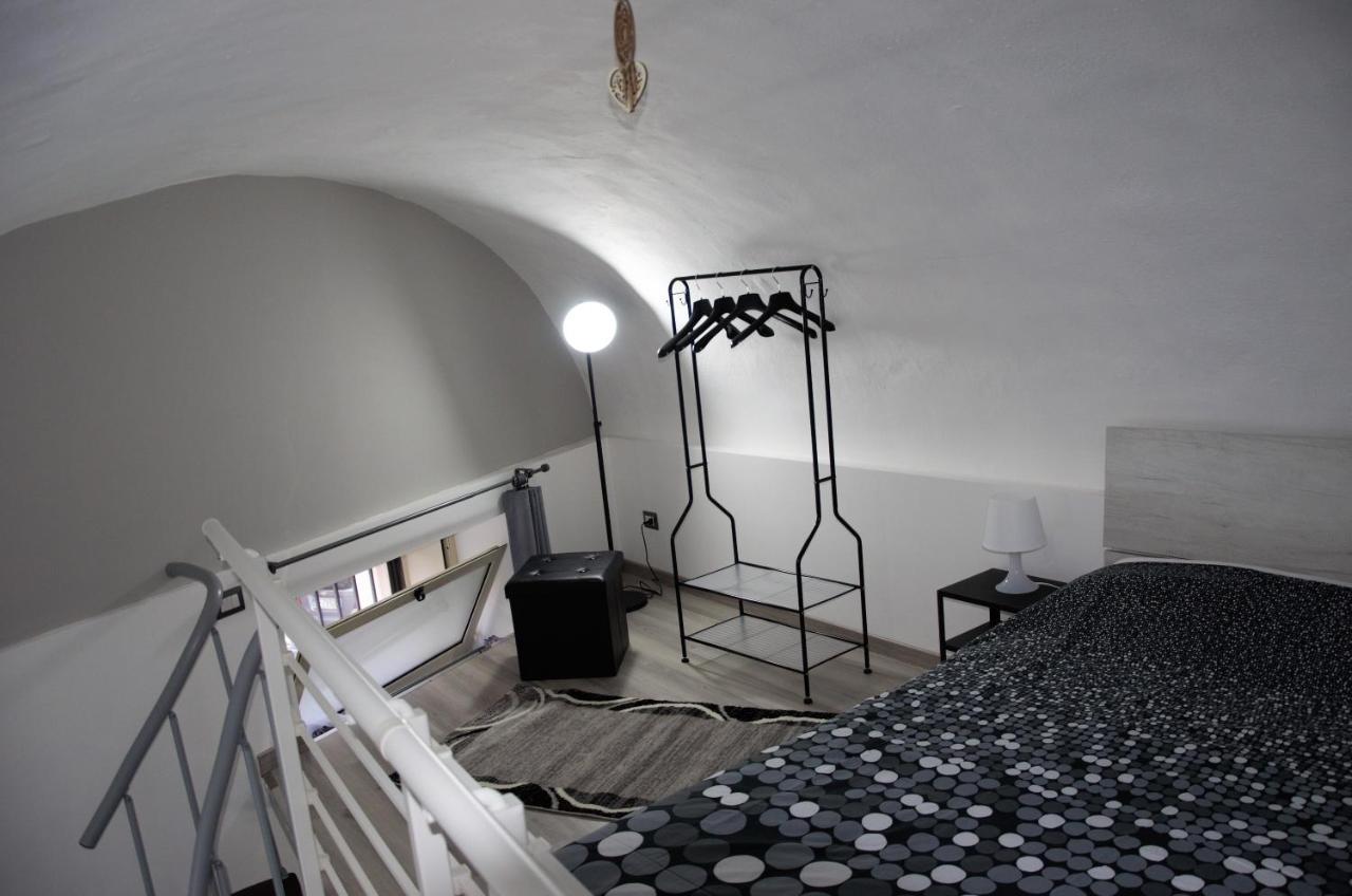 La Casa Di Karola Apartment คาตาเนีย ภายนอก รูปภาพ