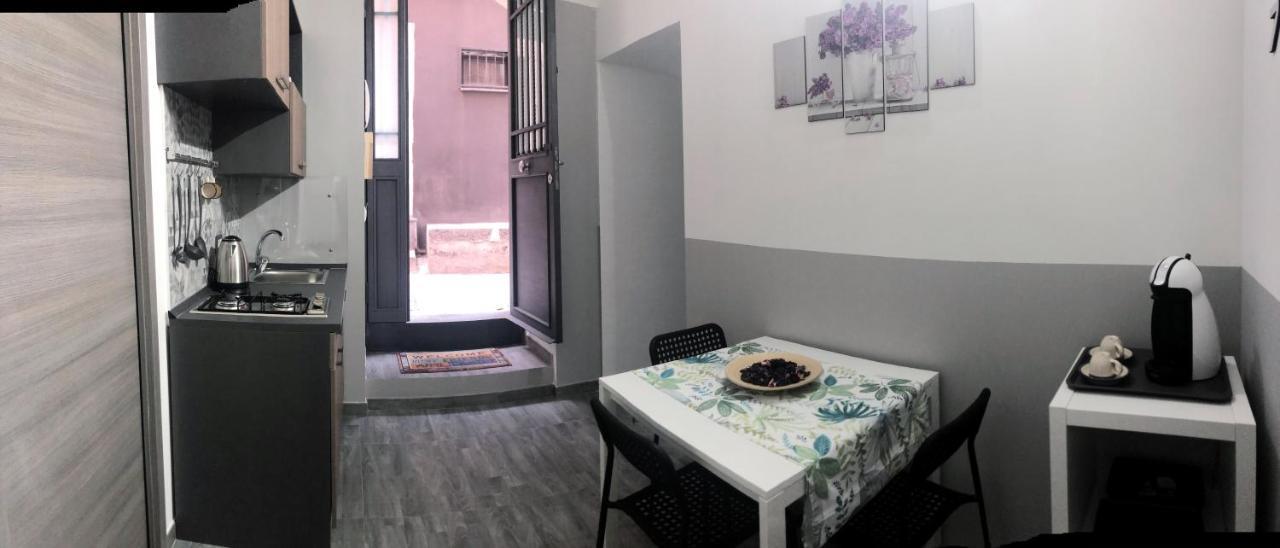 La Casa Di Karola Apartment คาตาเนีย ภายนอก รูปภาพ