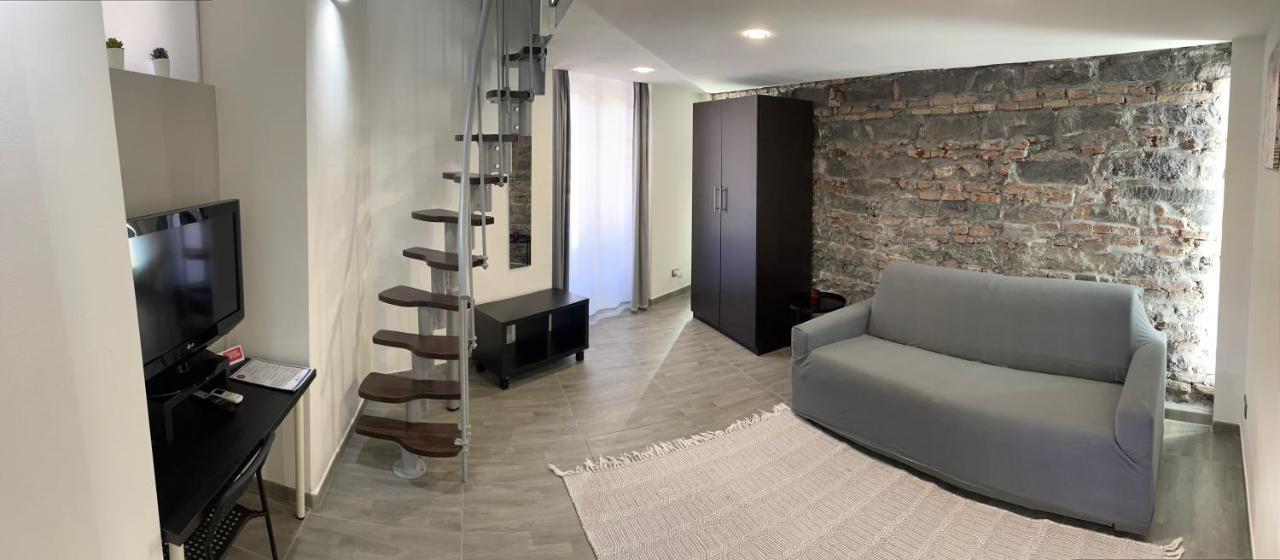 La Casa Di Karola Apartment คาตาเนีย ภายนอก รูปภาพ