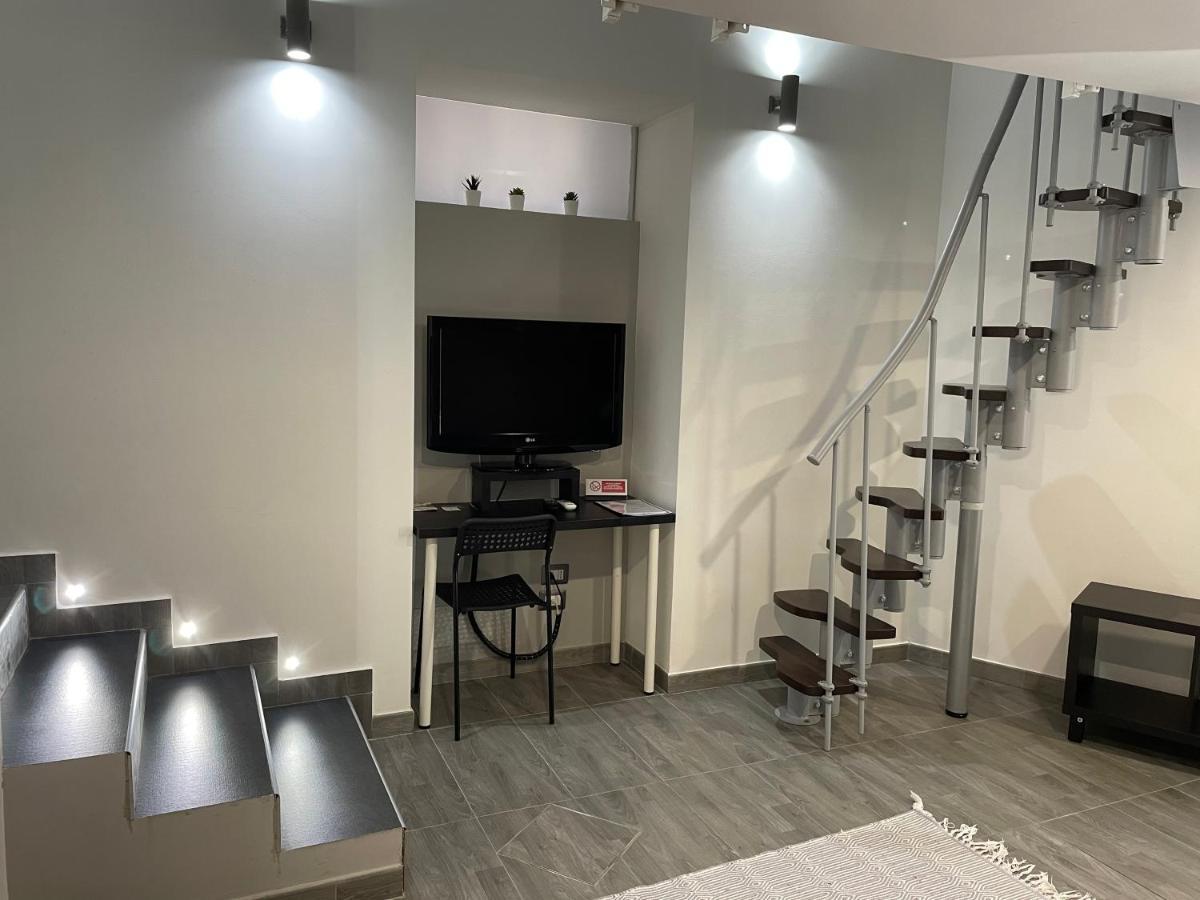 La Casa Di Karola Apartment คาตาเนีย ภายนอก รูปภาพ