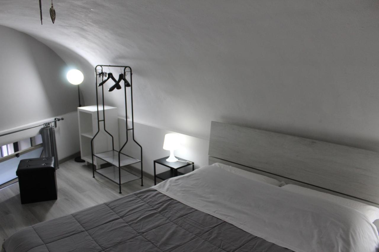 La Casa Di Karola Apartment คาตาเนีย ภายนอก รูปภาพ