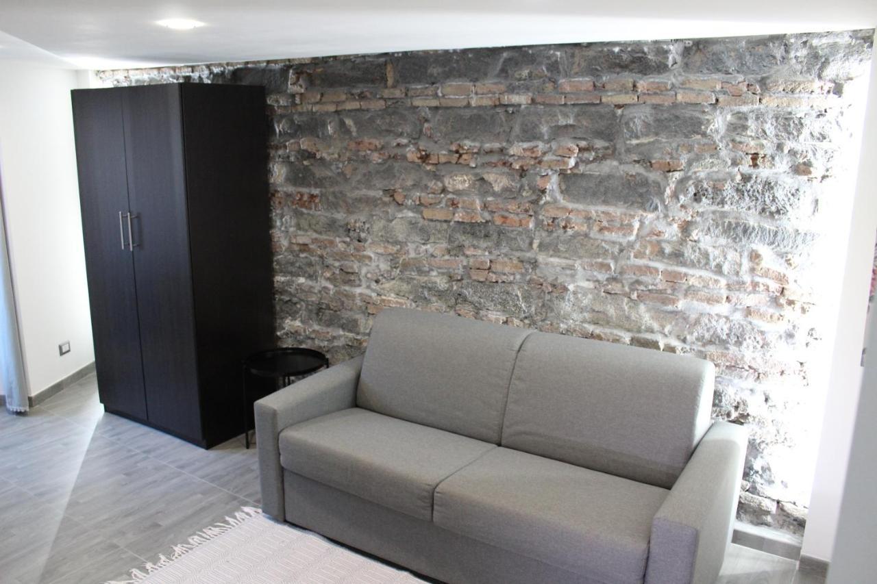 La Casa Di Karola Apartment คาตาเนีย ภายนอก รูปภาพ